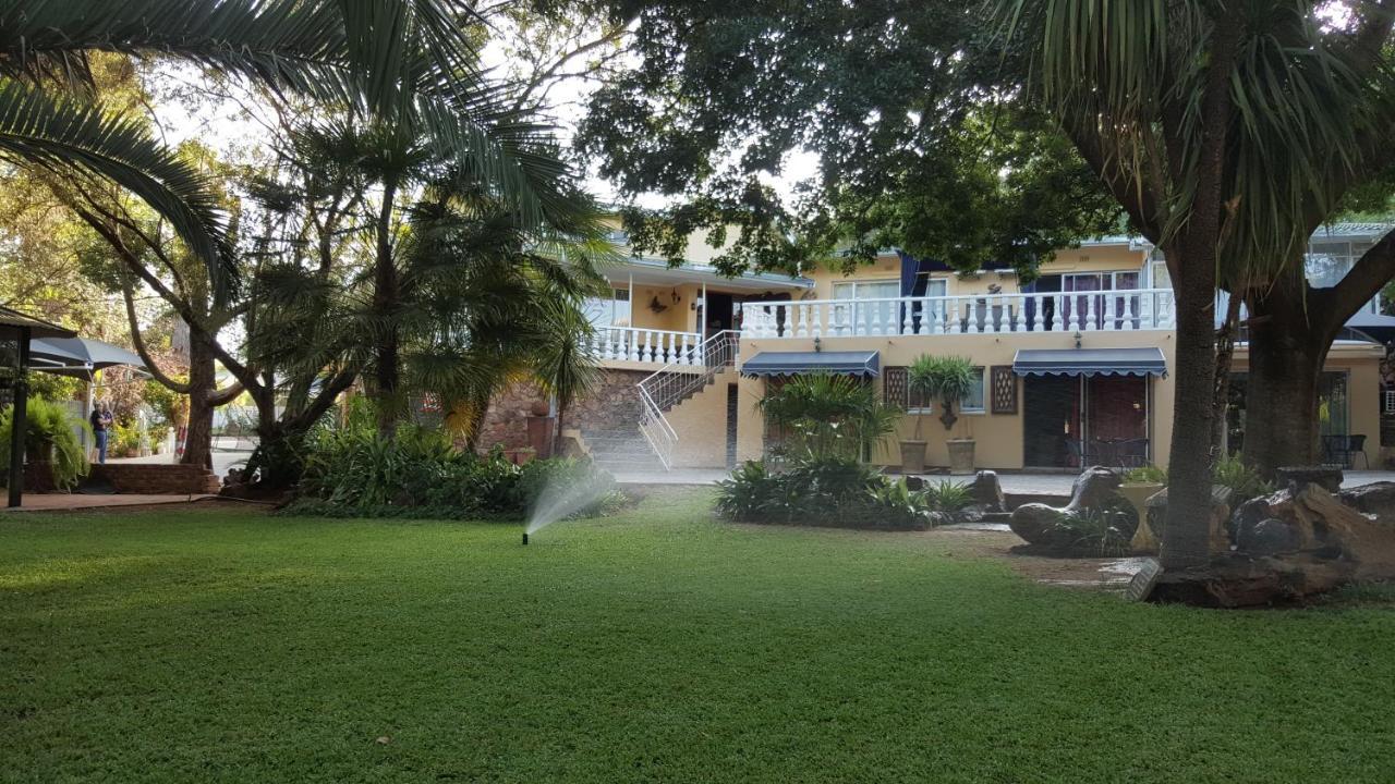 Gemstone Guest House Klerksdorp Exterior foto