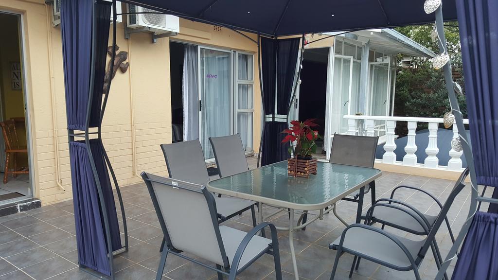 Gemstone Guest House Klerksdorp Exterior foto